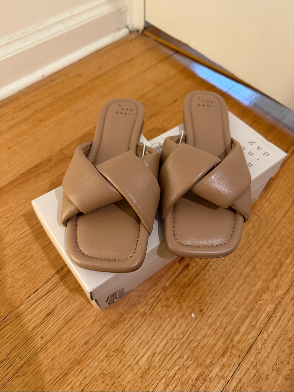 A New Day Women's Nude Braided Slide Sandals Size 6 New - Picture 1 of 3